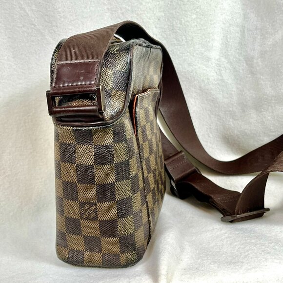 Authentic Unisex Louis Vuitton Olav Crossbody PM Brown Canvas Bag - Picture 2 of 15